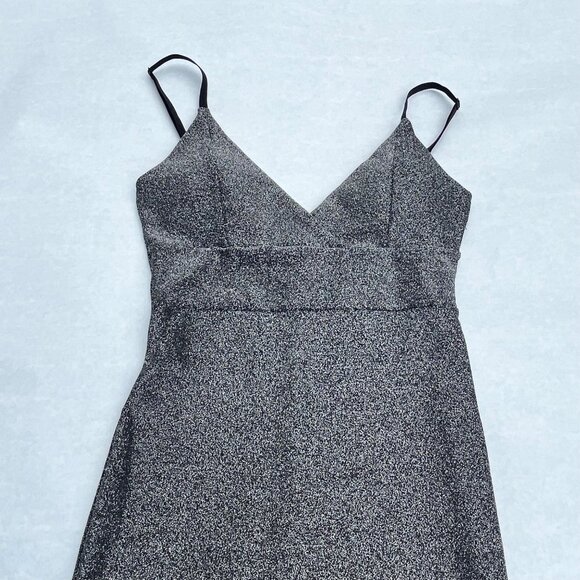Kimcine Curve Sparkly Silver Bodycon Dress With Spaghetti Straps & V-Neck S - Picture 3 of 4